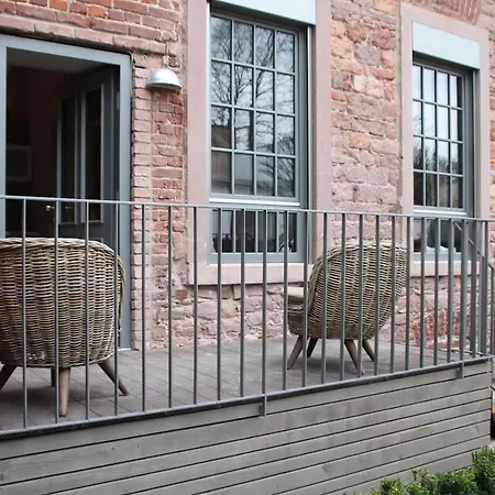 Exklusive Designferienwohnung The Backyard Tby 02 Trier